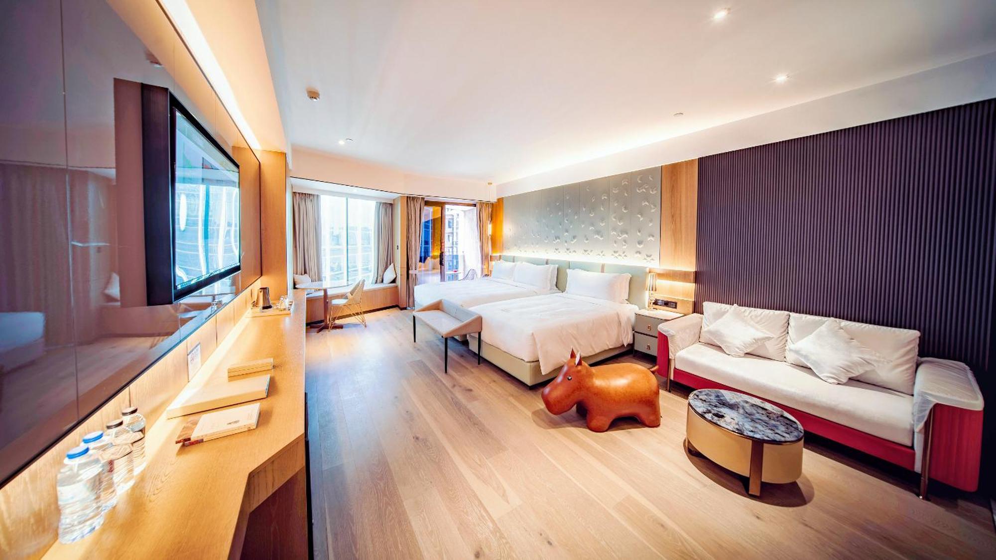 Yoho Treasure Island Hotel Макао Екстериор снимка