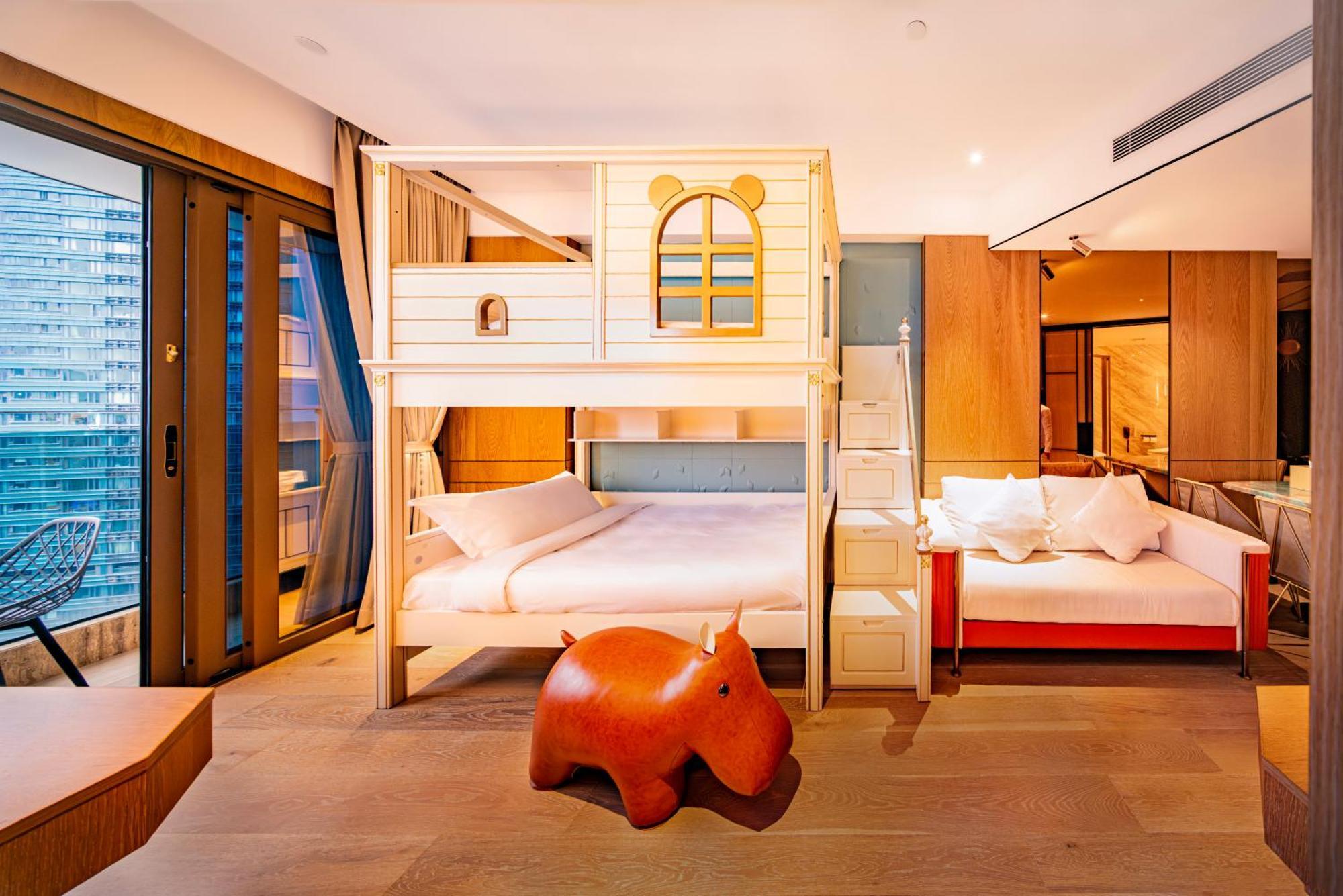 Yoho Treasure Island Hotel Макао Екстериор снимка